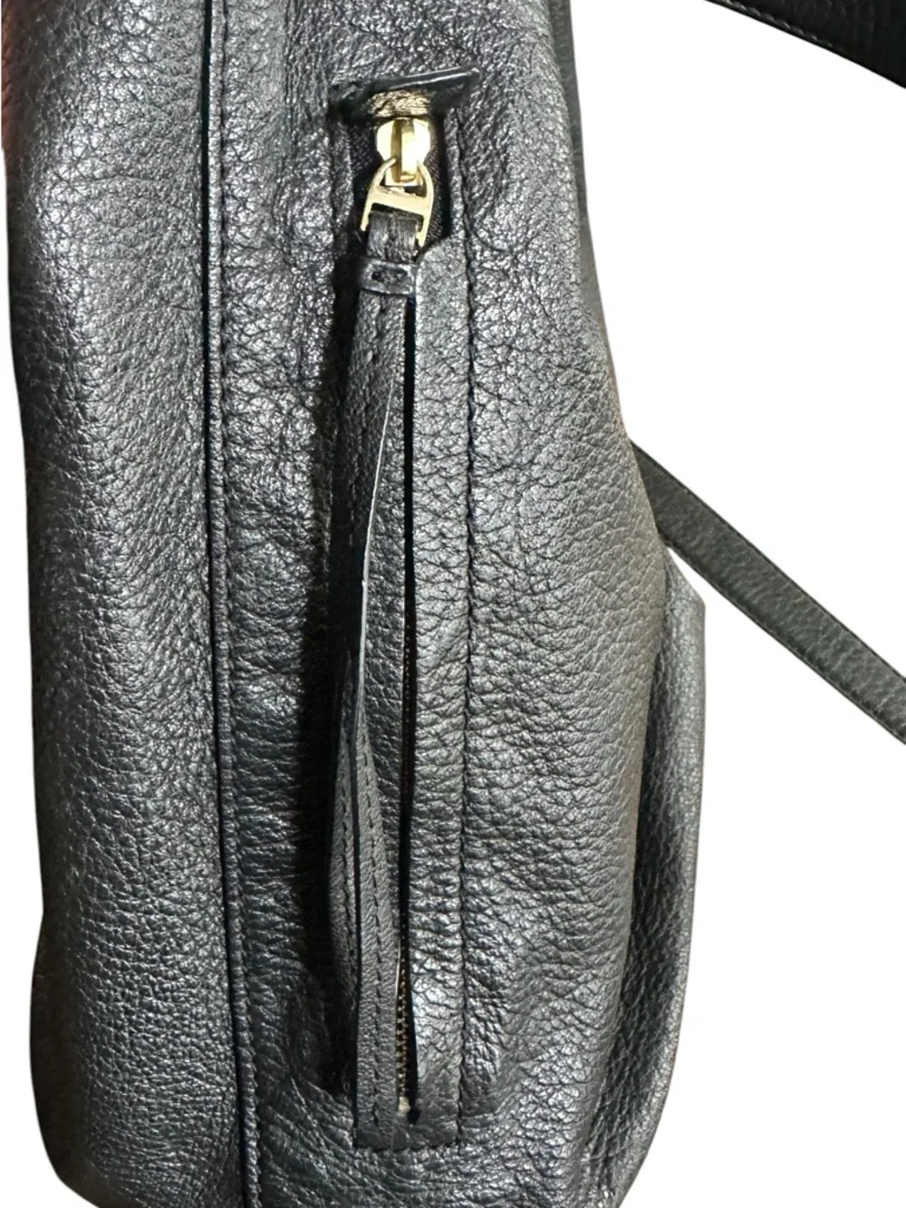 ✨ Tory Burch Black Pebbled Leather Drawstring Bucket Bag Gold Medallion EUC